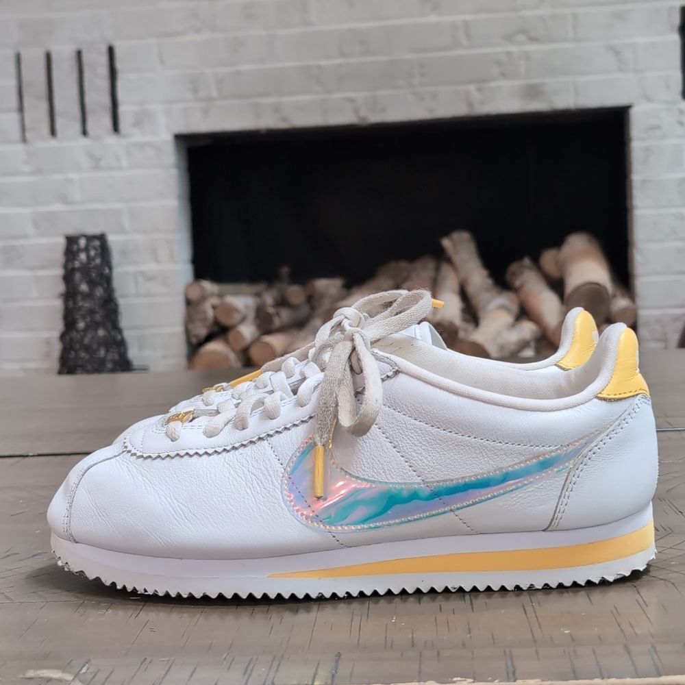 Nike Cortez Iridescent Pearl Butter Yellow Sneakers Sz 9 - Picture 4 of 12